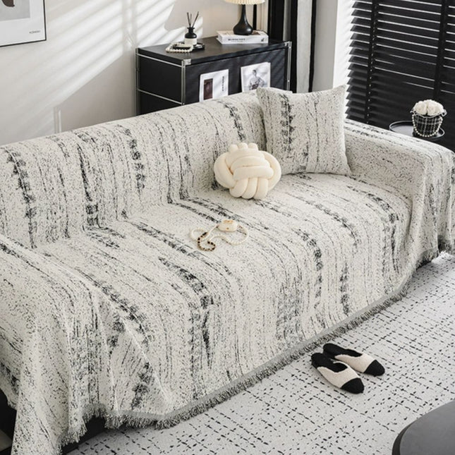 Ochraniacz na sofę Almond Crest | Tkanina szenilowa | Pełna osłona sofy | Neutralny stylowy design | Komfort wypoczynku | Chroni przed sierścią zwierząt domowych i plamami | Można prać w praktyce | Odporny na blaknięcie i pigułki