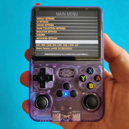 Retro konsola do gier | 20 000 klasycznych gier | Pamięć 128 GB | Podwójne joysticki | Wyświetlacz IPS HD 3,5" | Czterordzeniowy procesor RK3326 | Bateria ponad 10 godzin | Wbudowany głośnik i port audio 3,5 mm | Nostalgiczna rozrywka