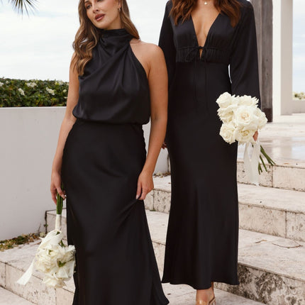 Czarna sukienka Estery | Elegancka maxi | Wysoka szyja | Asymetryczne ramię | Elastyczny pas | Poliester | Moda na wesele | Niewidoczny zamek i guziki | Wszechstronna odzież wieczorowa