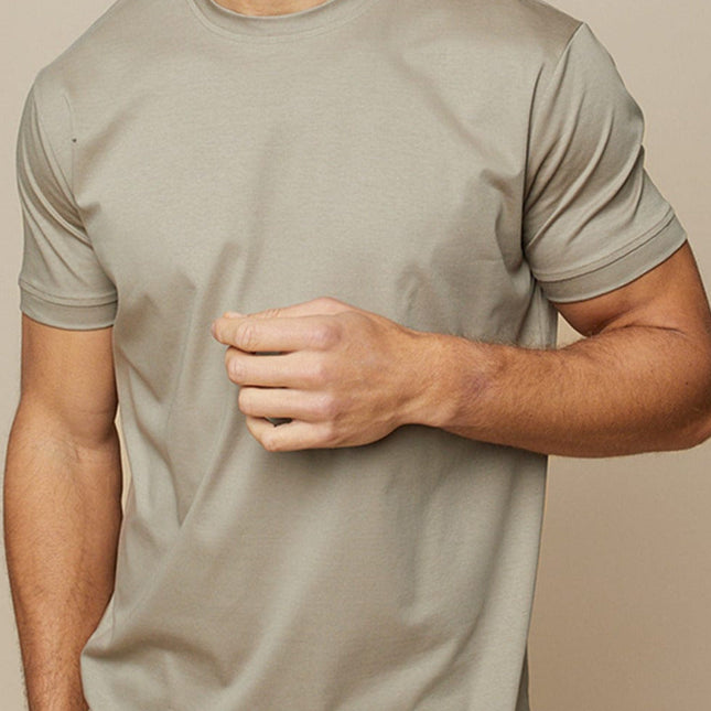 T-shirt bawełniany Premium z satynowym połyskiem | Dopasowany krój | Oddychająca i trwała tkanina | Luksusowy połysk i wygoda