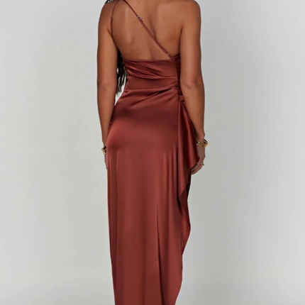 Ewa | Plisowana Satynowa Sukienka Maxi | Elegancka suknia z rozcięciem na jedno ramię na eleganckie wydarzenia