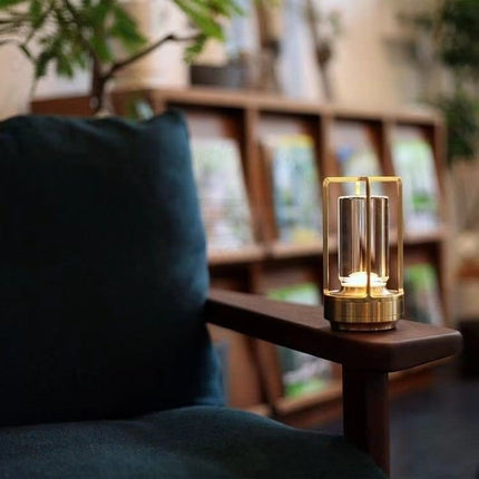 Lampa stołowa LED Nordic | elegancki wygląd | Sterowanie dotykowe | Tryby 3-kolorowe | Akumulator USB | Wysokiej jakości metal i kryształy | Opcje srebra, złota, czerni | Wszechstronne oświetlenie domu | Wodoodporność IP65