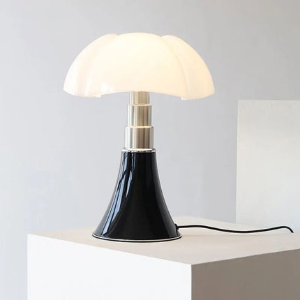 Lampa kwiatowa w stylu retro | Czarna baza | Biały akrylowy klosz | LED 10W Philips | Dotknij opcji Przełącznik | Lampka nocna lub na biurko | Kabel 1,8 M | 1,85 KG | Nowoczesne nastrojowe oświetlenie | Energooszczędna konstrukcja