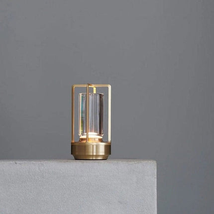 Lampa stołowa LED Nordic | elegancki wygląd | Sterowanie dotykowe | Tryby 3-kolorowe | Akumulator USB | Wysokiej jakości metal i kryształy | Opcje srebra, złota, czerni | Wszechstronne oświetlenie domu | Wodoodporność IP65