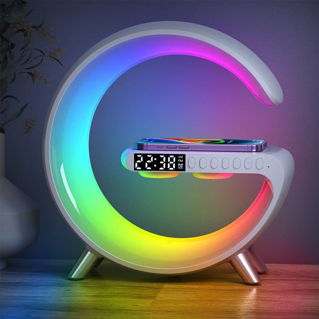 Wielofunkcyjny ChargeHub | Lampka nocna LED RGB | Cyfrowy budzik | Bezprzewodowa ładowarka | Głośnik Bluetooth | Kontrolowane przez zastosowanie użytkownika i alarmy | Zalecane do stosowania w warunkach naturalnych