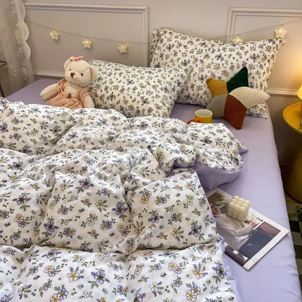 Zestaw pościeli BlossomDream | Miękka mieszanka poliestru i bawełny | Różowa poszwa na kołdrę i poszewki na poduszki w kwiaty | Elegancki wystrój sypialni | Pasuje do łóżek podwójnych, pełnych i typu queen-size