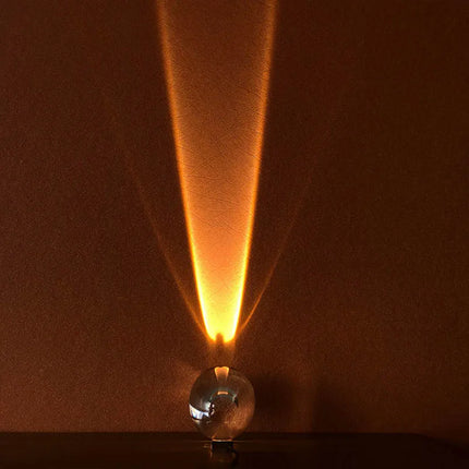 Lampka nocna Kryształowe Oczy | Elegancka projekcja świecącego blasku | Kryształowe i metalowe wzornictwo | Światło LED | Zasięg 6-9m² | Idealny do relaksu i snu
