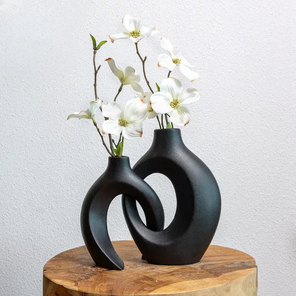 Gloora | Ręcznie wykonany wazon ceramiczny | Unikalny, spleciony projekt | Elegancki kwiatowy wyświetlacz | Trwałe | Dekoracyjny element centralny dla domu i wydarzeń | Nowoczesny szykowny styl | Stabilna podstawa | Łatwe do czyszczenia
