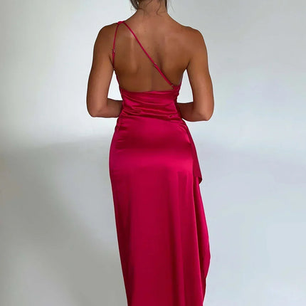 Satynowa sukienka z odkrytymi ramionami | Dopasowany krój | Wszechstronny styl od dnia do nocy | Wysoka jakość i komfort | Rozmiary S-L | Bella Couture | Niezbędna elegancja