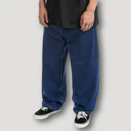 Męskie dżinsy w stylu vintage, o ukrytem kroju | Miękka, oddychająca tkanina | Bez pomysłu na styl | Wyblakły, zmartwiony wygląd | Odzież casualowa dzienna lub wieczorowa | Ponadczasowy element zabezpieczający
