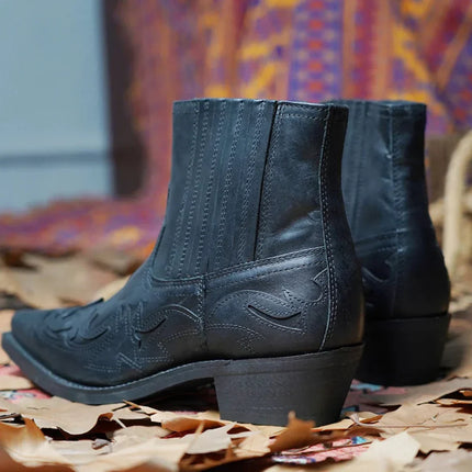 Męskie buty skórzane westernowe Adalbrecht | Uderzający projekt | Spiczasty palec u nóg | Haftowane Boki | Elegancka sylwetka | Wytrzymali, ale nowoczesny styl | Wszechstronny do noszenia na co dzień i formalnie | Wygodne i stylowe górskie