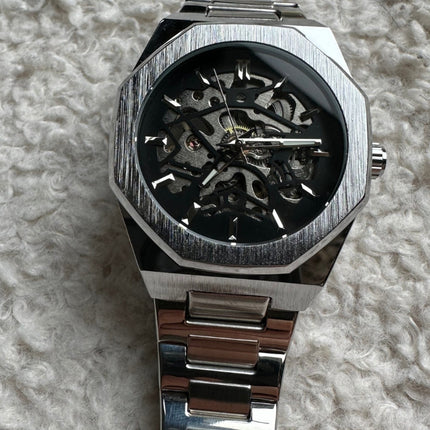 Męski automatyczny zegarek Phantom ze stali nierdzewnej | Czarna tarcza 42 mm | Srebrny pasek | Wodoodporny 30m | Elegancki wygląd | Regulowany rozmiar | Nadaje się na każdą okazję
