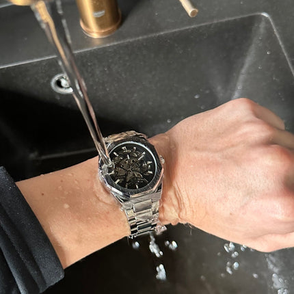 Męski automatyczny zegarek Phantom ze stali nierdzewnej | Czarna tarcza 42 mm | Srebrny pasek | Wodoodporny 30m | Elegancki wygląd | Regulowany rozmiar | Nadaje się na każdą okazję