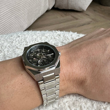 Męski automatyczny zegarek Phantom ze stali nierdzewnej | Czarna tarcza 42 mm | Srebrny pasek | Wodoodporny 30m | Elegancki wygląd | Regulowany rozmiar | Nadaje się na każdą okazję