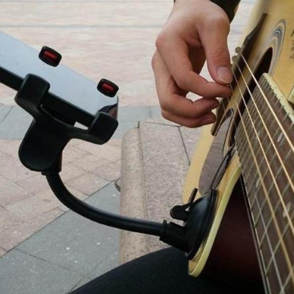 Inteligentny stojak na gitarę | Uniwersalny uchwyt na telefon | Nadaje się do urządzeń poniżej 6 cali | Łatwe odłączenie | spójny z gitarami elektrycznymi, akustycznymi i klasycznymi | Odtwarzaj muzykę w miejscu i czasie