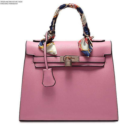 Modna damska torba ze skóry PU JASMIN NOIR | Crossbody z zamkiem szalika | Wzór Saffiano | Jednolity kolor | Zamknięcie na zamek | Wstążki i dekoracje z fredzlami | Wszechstronna torebka | Wewnętrzna kalibracja na telefonie | Rozmiar M/S