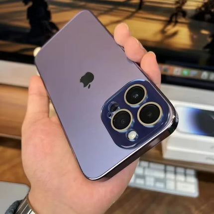 Ultracienkie, owinięte wokół obudowy NanoCase | Lekka osłona do iPhone'a z magnetycznym zamknięciem | Odporność na upadki i osłona obiektywu klasy wojskowej | Elegancki wygląd