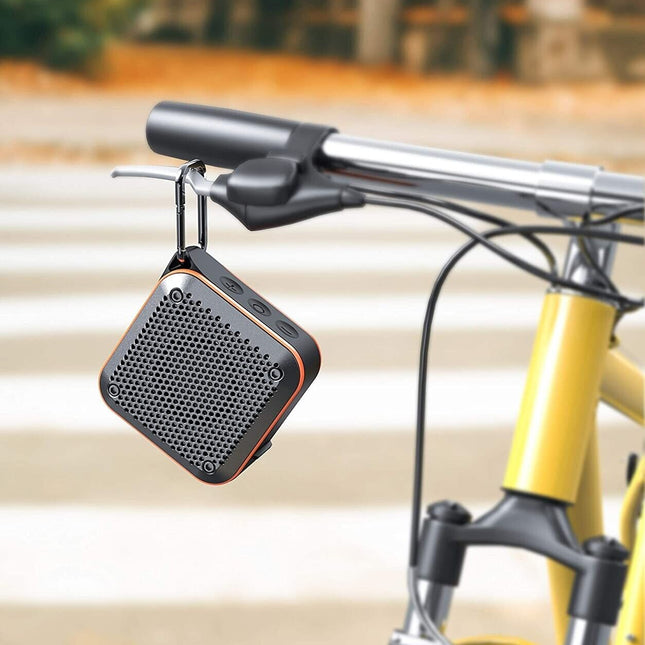 Przenośny głośnik Bluetooth | Woododporny IP67 | Dźwięk stereo HD o mocy 5 W | Parowanie TWS | 12H Czas ochronny | Metalowy hak | Obsługuje kartę TF | Wbudowany mikrofon | Bluetooth 5.0 | Zasięg 66 stóp | Radia FM