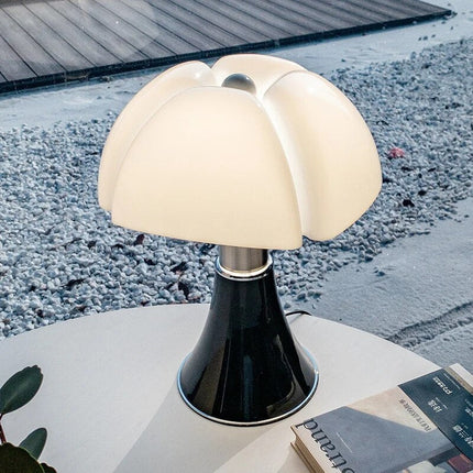 Lampa kwiatowa w stylu retro | Czarna baza | Biały akrylowy klosz | LED 10W Philips | Dotknij opcji Przełącznik | Lampka nocna lub na biurko | Kabel 1,8 M | 1,85 KG | Nowoczesne nastrojowe oświetlenie | Energooszczędna konstrukcja